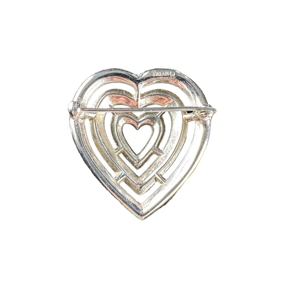 Vtg Signed Crown Trifari Silver Tone Metal Layered Triple Hearts Brooch Pin 2” - Picture 9 of 11